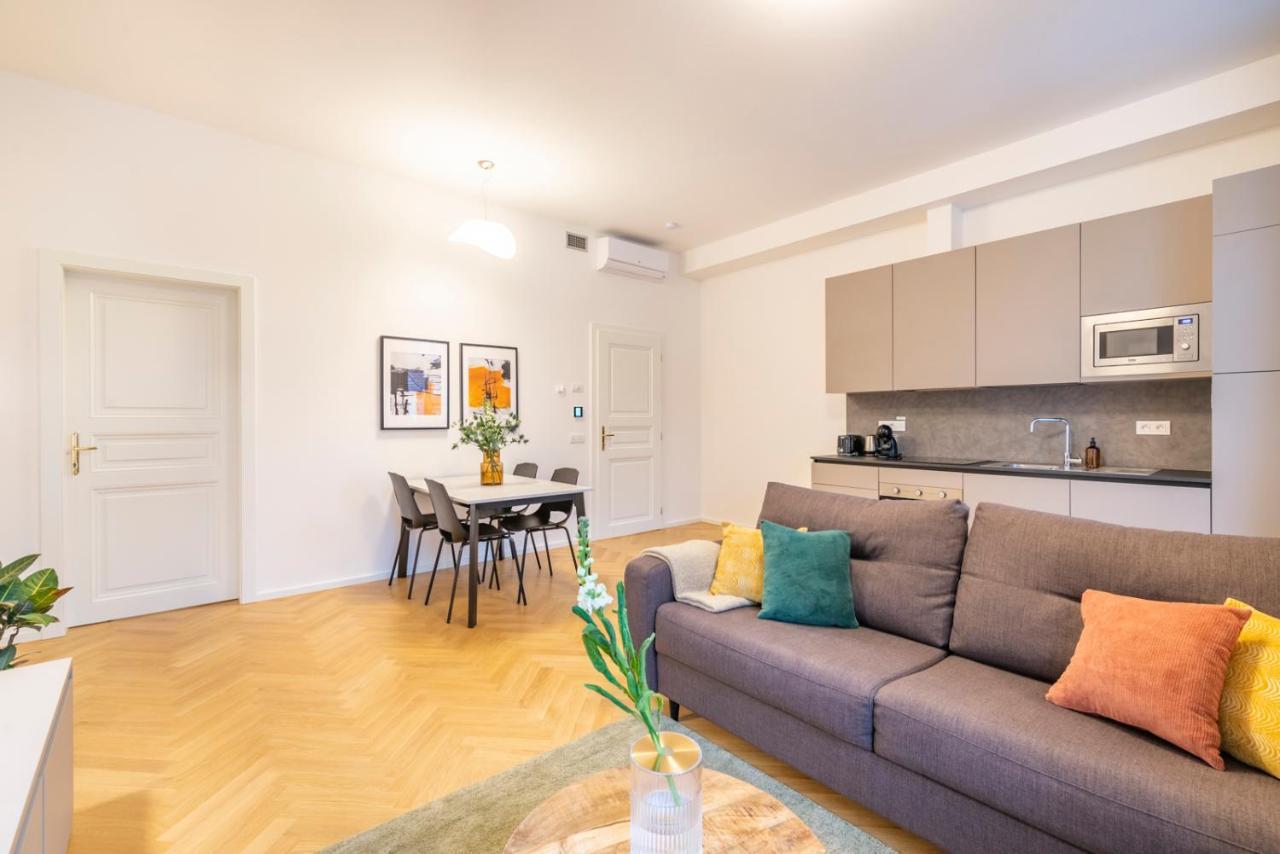 Petrin Tower Residence Прага Екстер'єр фото