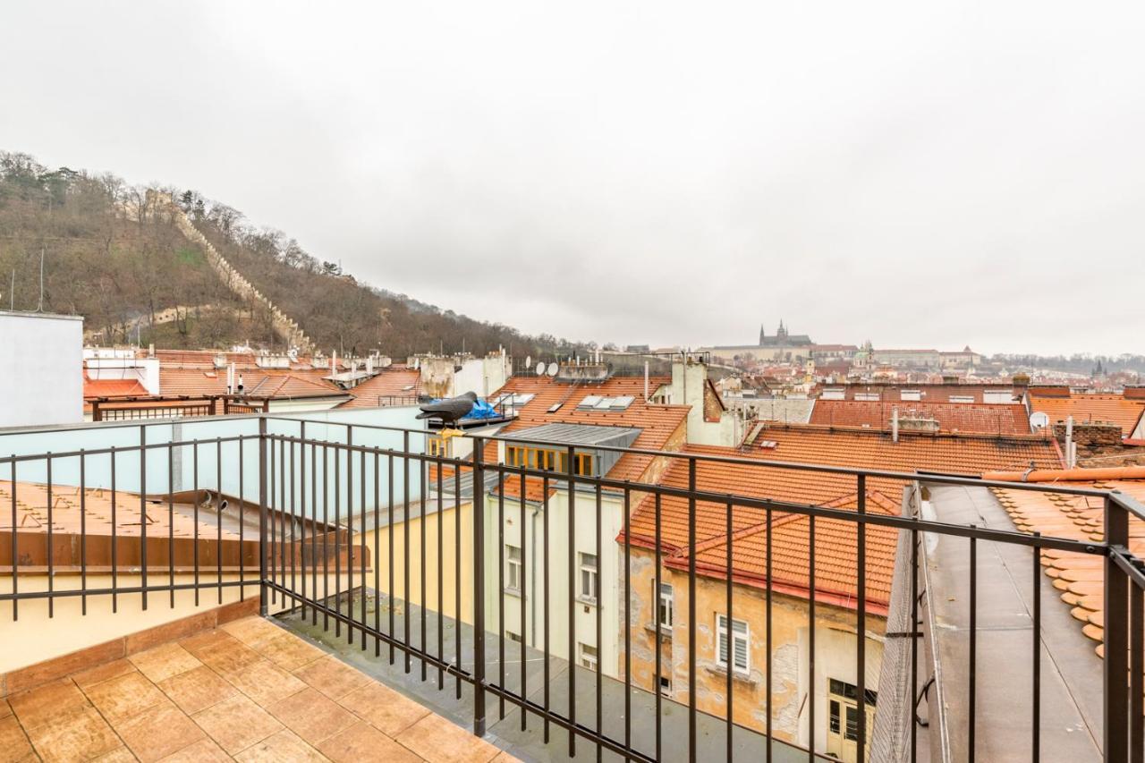 Petrin Tower Residence Прага Екстер'єр фото