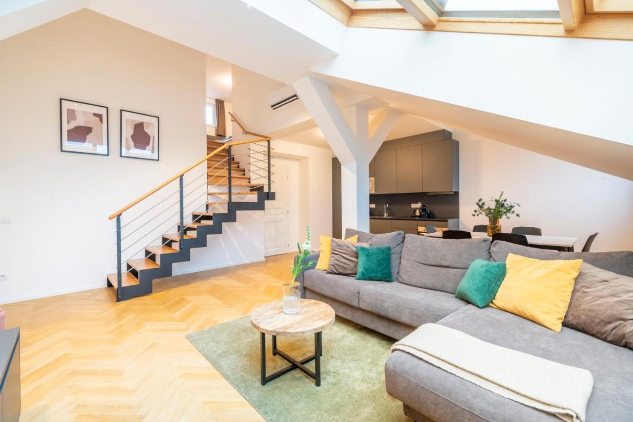 Petrin Tower Residence Прага Екстер'єр фото