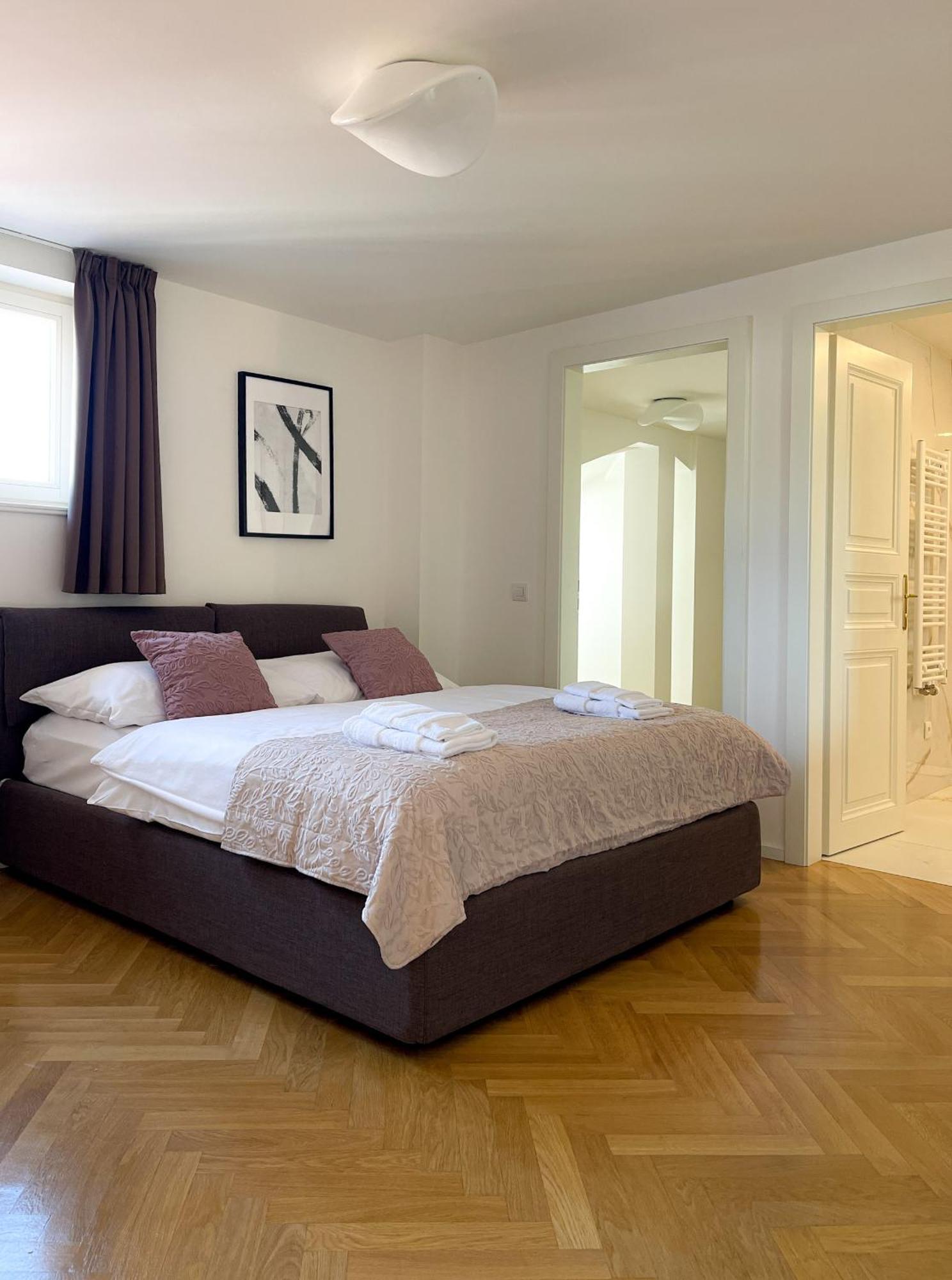 Petrin Tower Residence Прага Екстер'єр фото